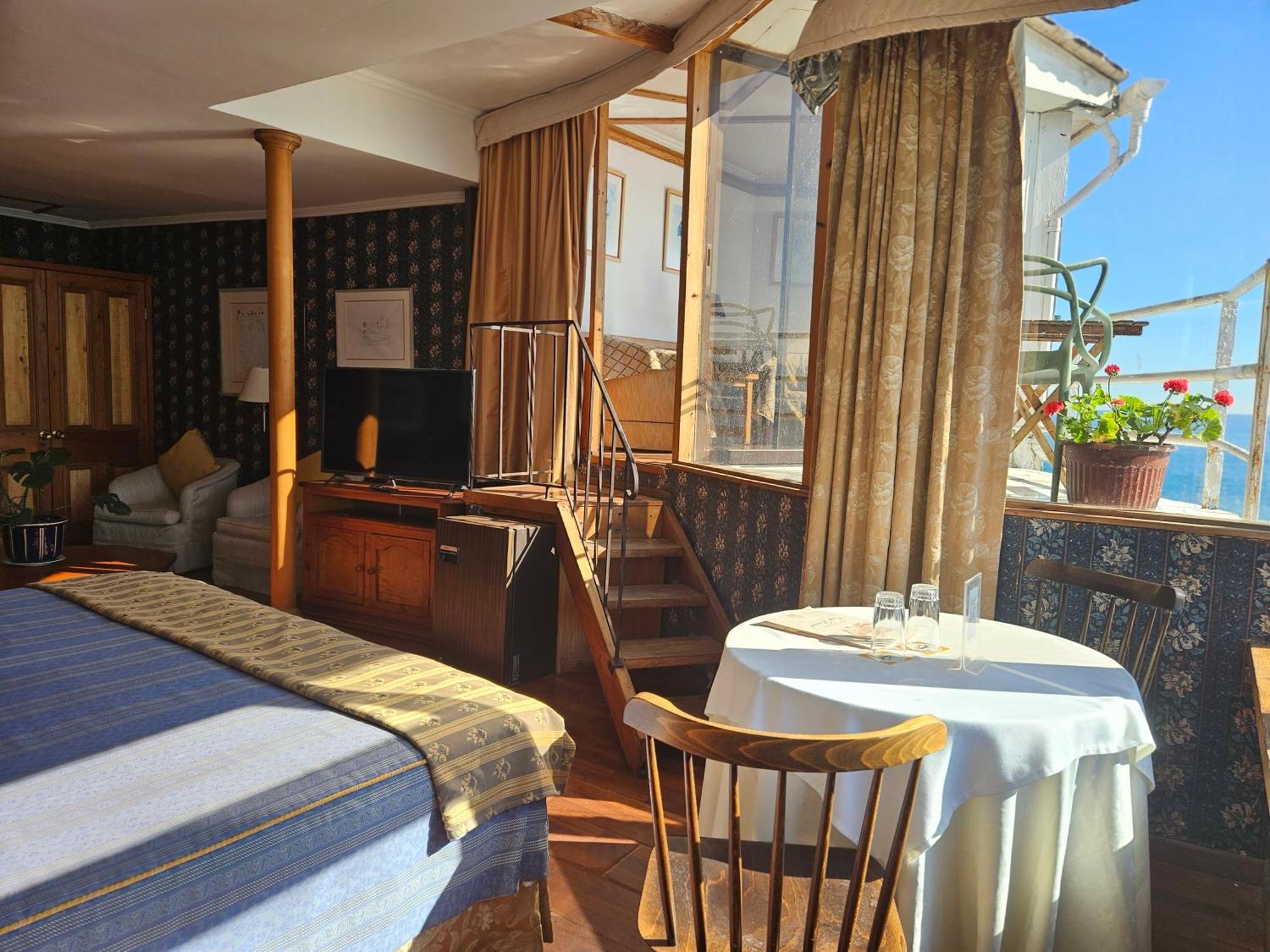 Hotel Restaurant Capducal Виня дел Мар Екстериор снимка
